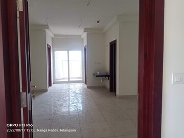 Room in 2 BHK Apartment at Prestige High Fields, Gachibowli – for Rent