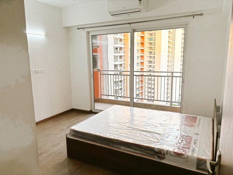 Bedroom, shapoorji-pallonji-joyville-phase-2 2 Bedroom 734 Sq.Ft. Apartment In Sector 102 Gurgaon 8708742