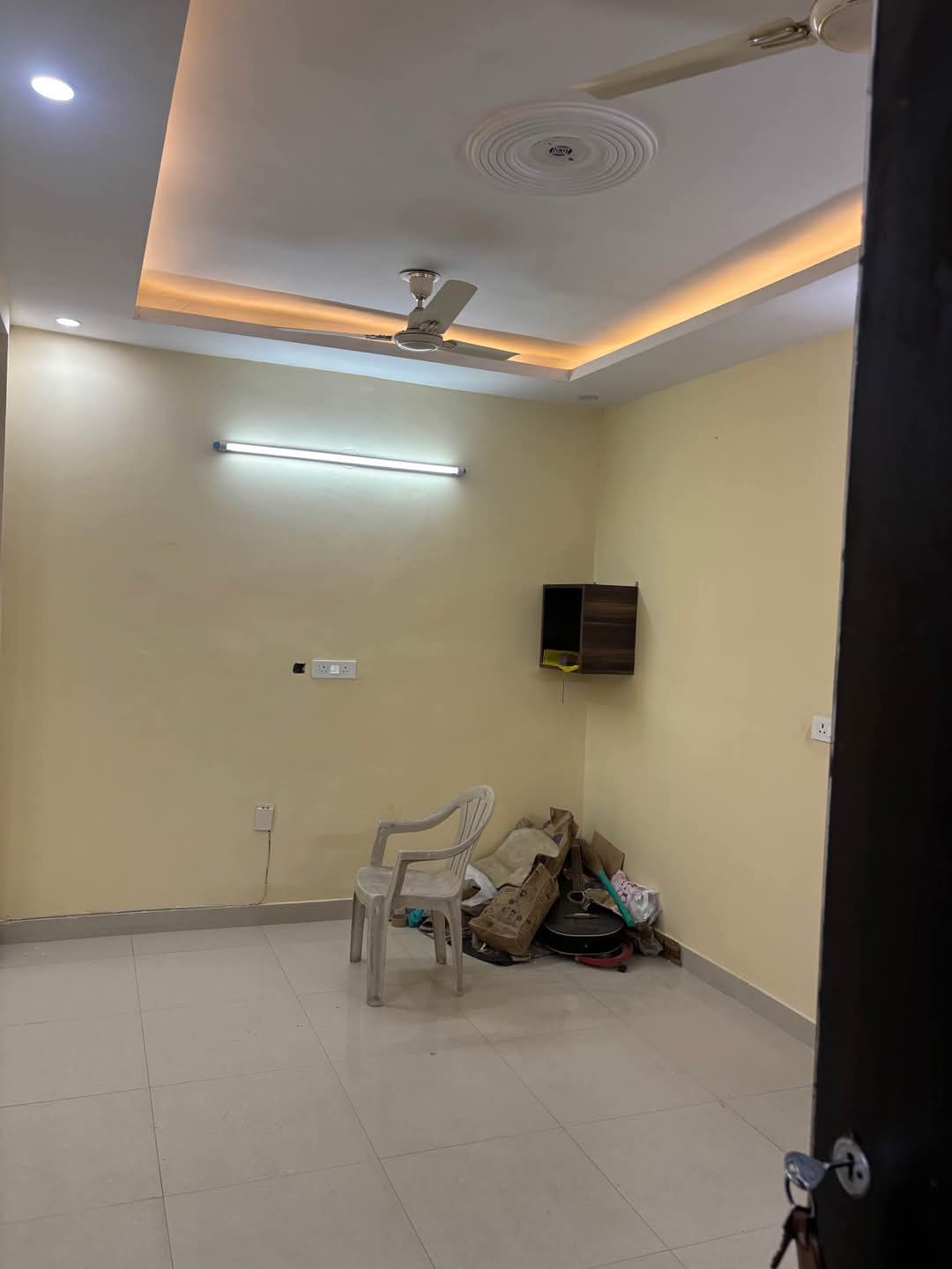 2 BHK + Pooja Room Builder Floor For Rent in Sector 9A