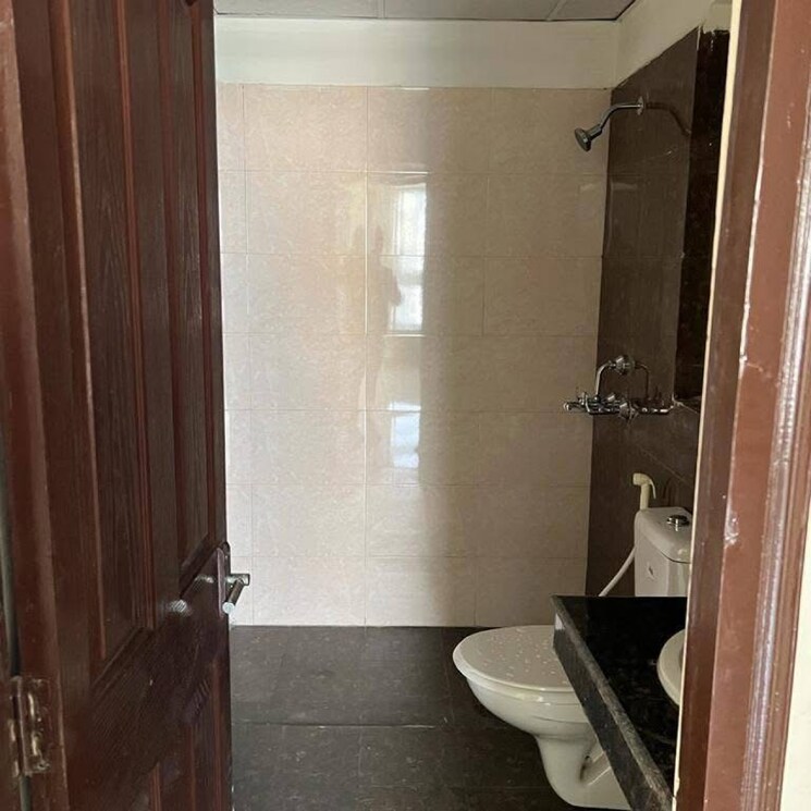 Bathroom, supertech-cape-town 2.5 Bedroom 1150 Sq.Ft. Apartment In Sector 74 Noida 8708778