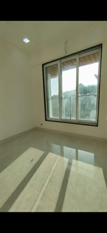 Room in 2 BHK Apartment at Man Opus, Mira Road – for Sale