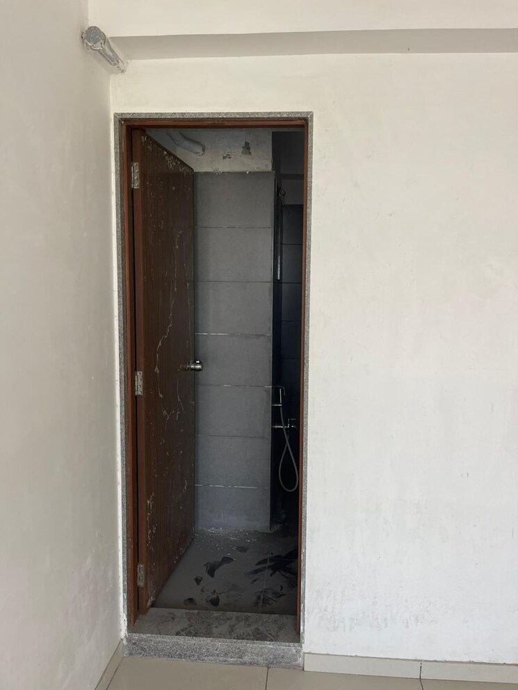 undefined, satyamev-elite Commercial Office Space 770 Sq.Ft. In Bopal Ahmedabad 8708820