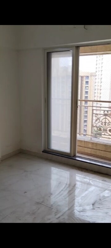 Room in 1 BHK Apartment at Dynamix Avanya, Dahisar East – for Rent