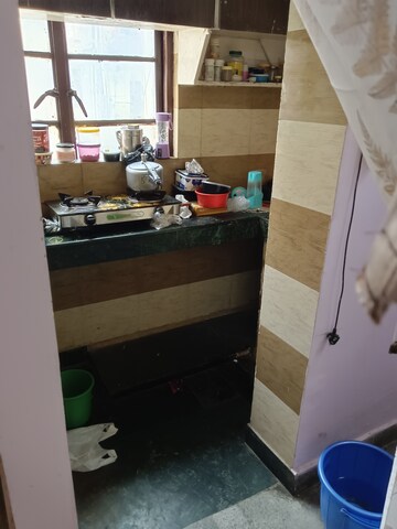 Master Bedroom in Studio Builder Floor at Lajpat Nagar 4 – for Rent