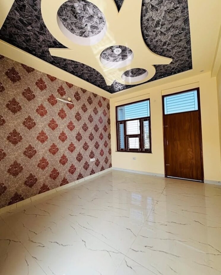 Bedroom, sector 29 3.5 Bedroom 2250 Sq.Ft. Builder Floor In Sector 29 Faridabad 8708874