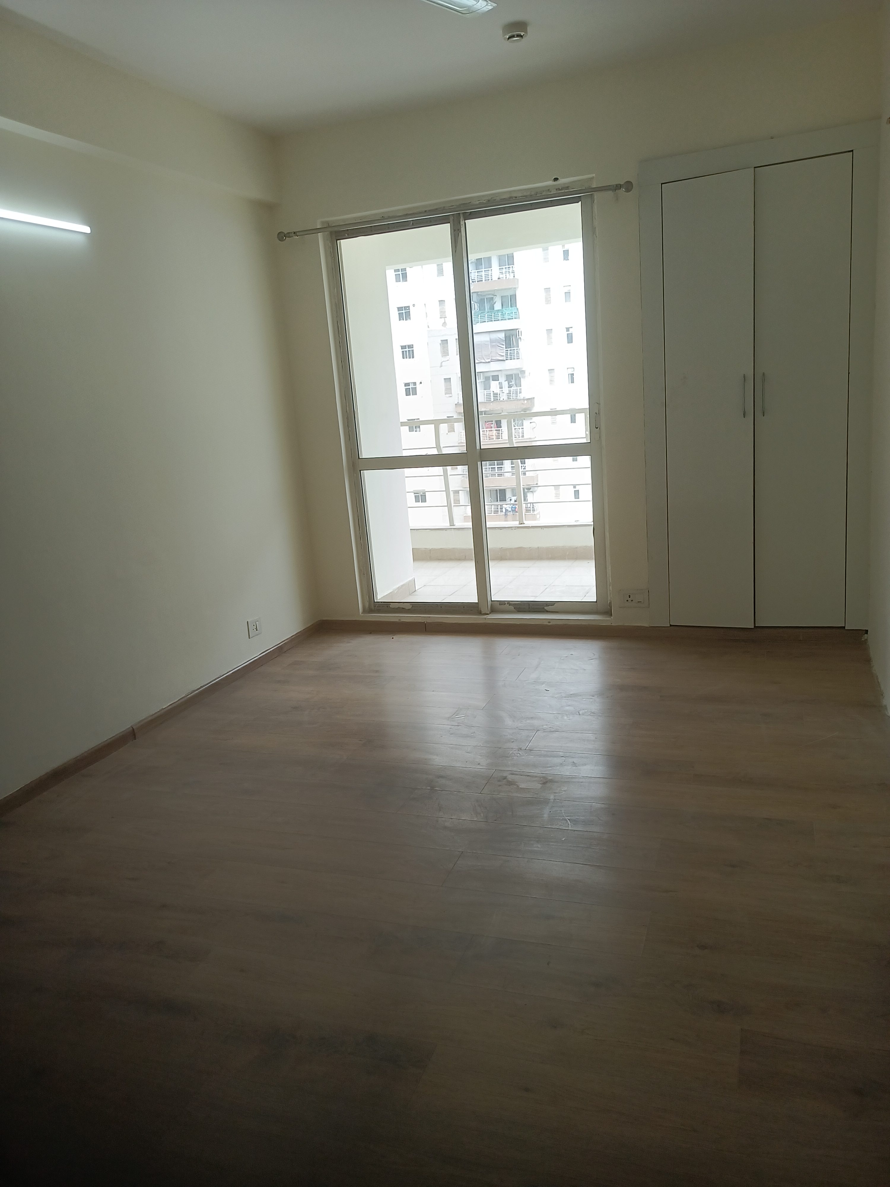 3.5 BHK + Servant Room,Study Room Apartment For Sale in 3C Lotus Panache