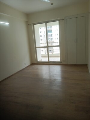 Room in 3.5 BHK Apartment at 3C Lotus Panache, Sector 110 – for Sale