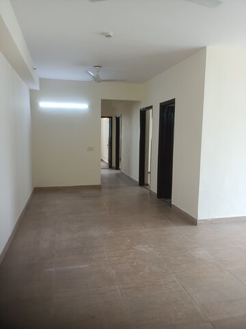 Room in 3.5 BHK Apartment at 3C Lotus Panache, Sector 110 – for Sale