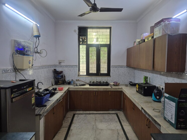 Kitchen, rwa-apartments-sector-41 2 Bedroom 180 Sq.Mt. Independent House In Sector 41 Noida 8708866