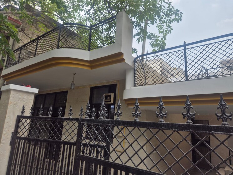 Exterior View, rwa-apartments-sector-41 2 Bedroom 180 Sq.Mt. Independent House In Sector 41 Noida 8708866