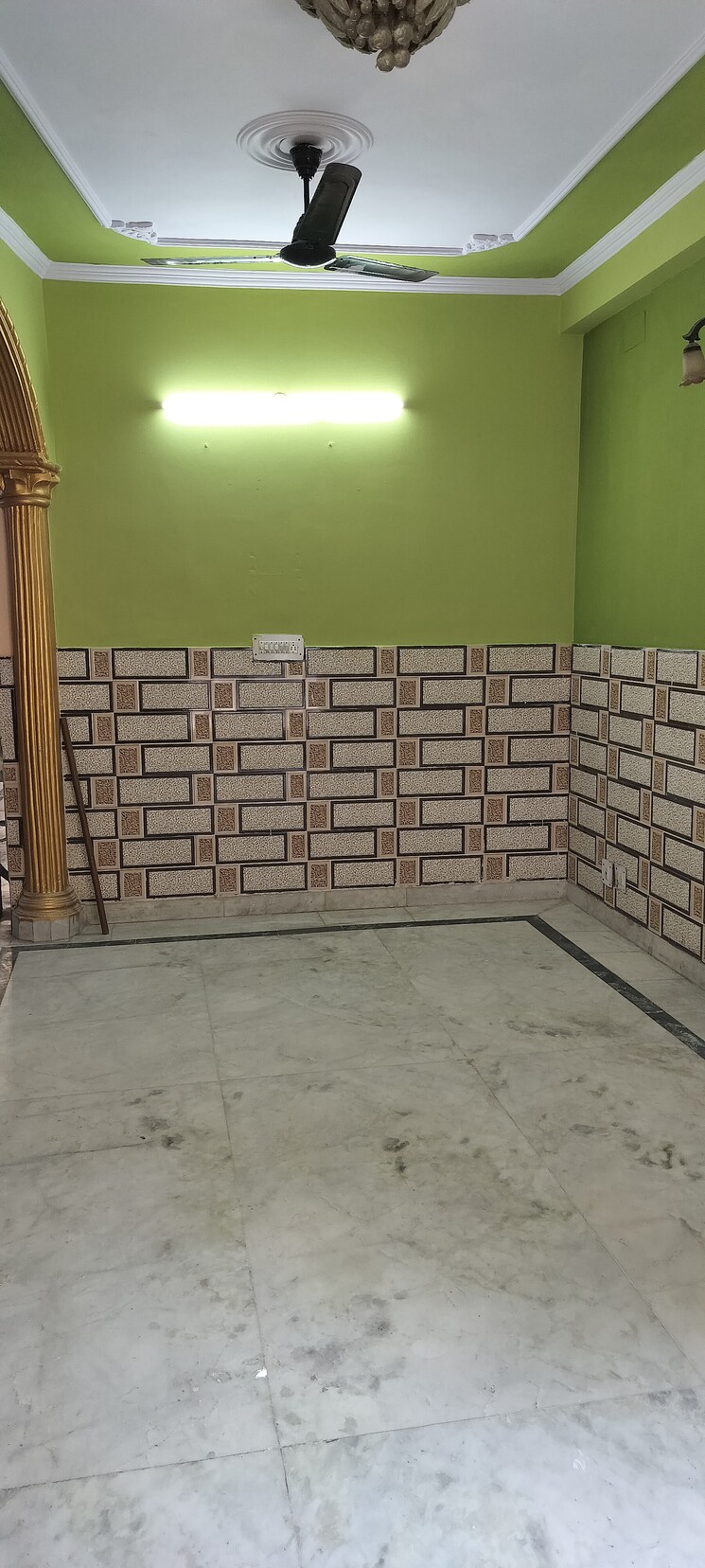 Balcony, rwa-apartments-sector-41 2 Bedroom 180 Sq.Mt. Independent House In Sector 41 Noida 8708901