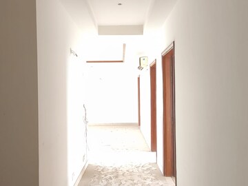 Bathroom in 3.5 BHK Apartment at Jaypee Greens Aman, Sector 151 – for Sale