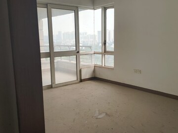 Room in 3.5 BHK Apartment at Jaypee Greens Aman, Sector 151 – for Sale