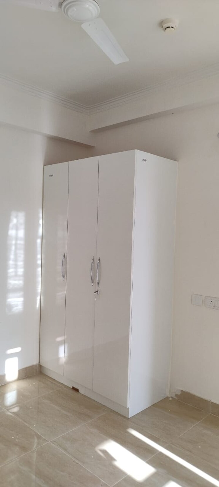 Room, gaur-city-6th-avenue 4 Bedroom 2200 Sq.Ft. Apartment In Sector 4 Greater Noida Greater Noida 8708919