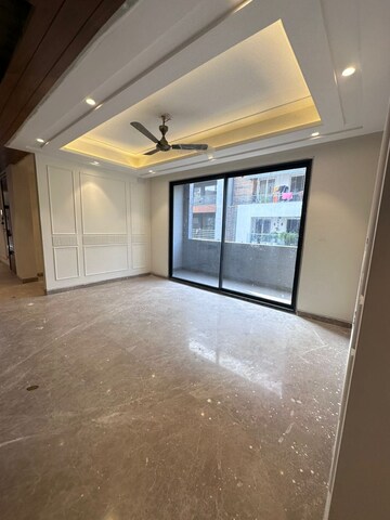Room in 4 BHK Builder Floor at Saket – for Rent