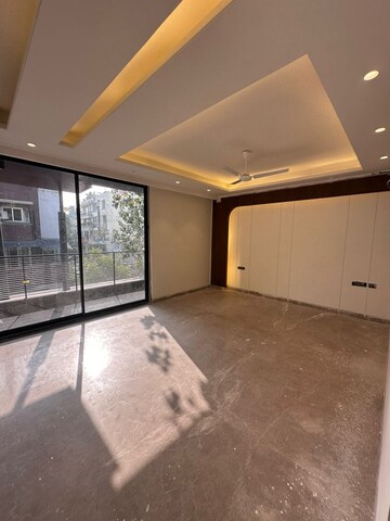 Bedroom in 4 BHK Builder Floor at Saket – for Rent