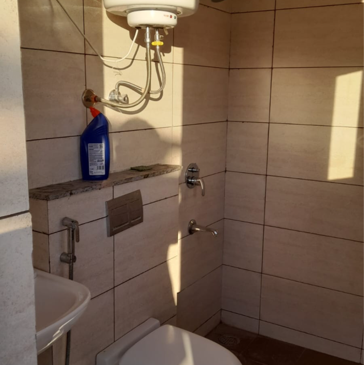 Bathroom, motia-royal-citi-apartments 3.5 Bedroom 3000 Sq.Ft. Penthouse In Ghazipur Zirakpur 8708941
