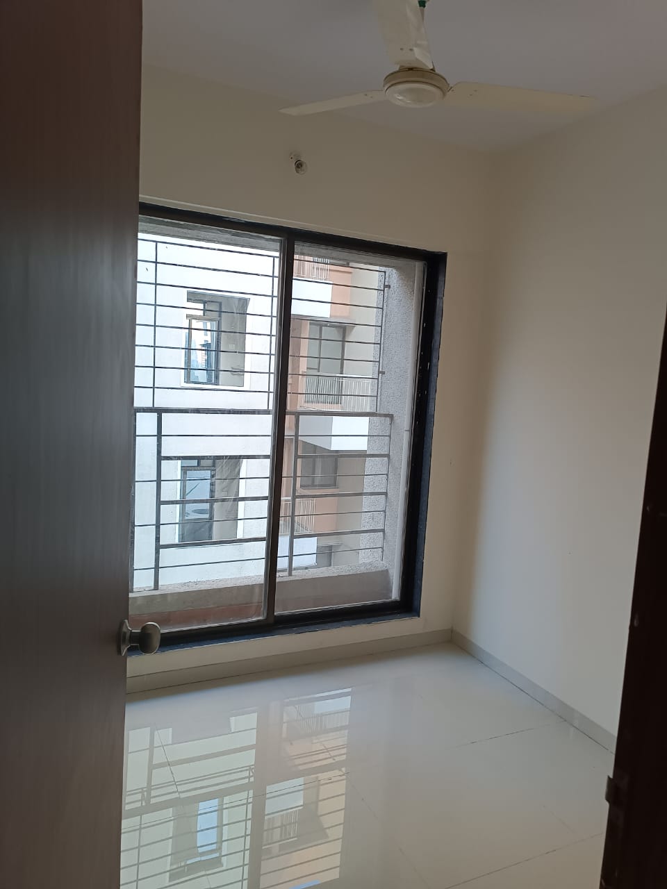 1.5 BHK Apartment For Sale in Raikar Simran Majestic