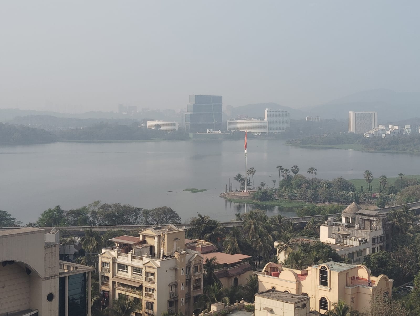 2 BHK + Pooja Room Apartment For Rent in Hiranandani Atlantis