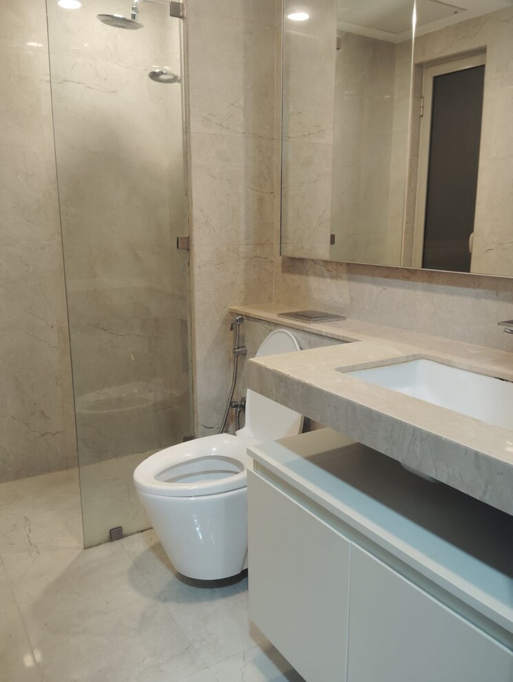 Bathroom, hiranandani-atlantis 2 Bedroom 771 Sq.Ft. Apartment In Powai Mumbai 8708947