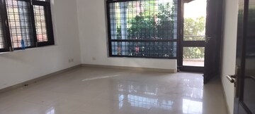 Room in 3 BHK Independent House at RWA Apartments Sector 50, Sector 50 – for Rent
