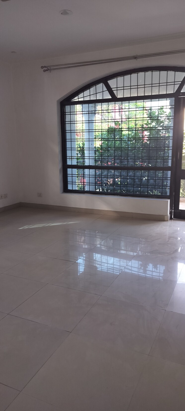 Room, rwa-apartments-sector-50 3 Bedroom 360 Sq.Mt. Independent House In Sector 50 Noida 8708940