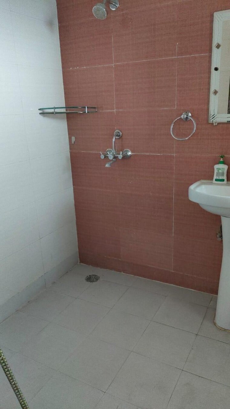 Bathroom, saviour-green-arch 3.5 Bedroom 1695 Sq.Ft. Apartment In Tech Zone 4 Greater Noida Greater Noida 8708933