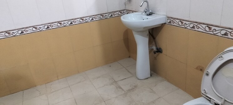 Bathroom, rwa-apartments-sector-50 3 Bedroom 360 Sq.Mt. Independent House In Sector 50 Noida 8708940