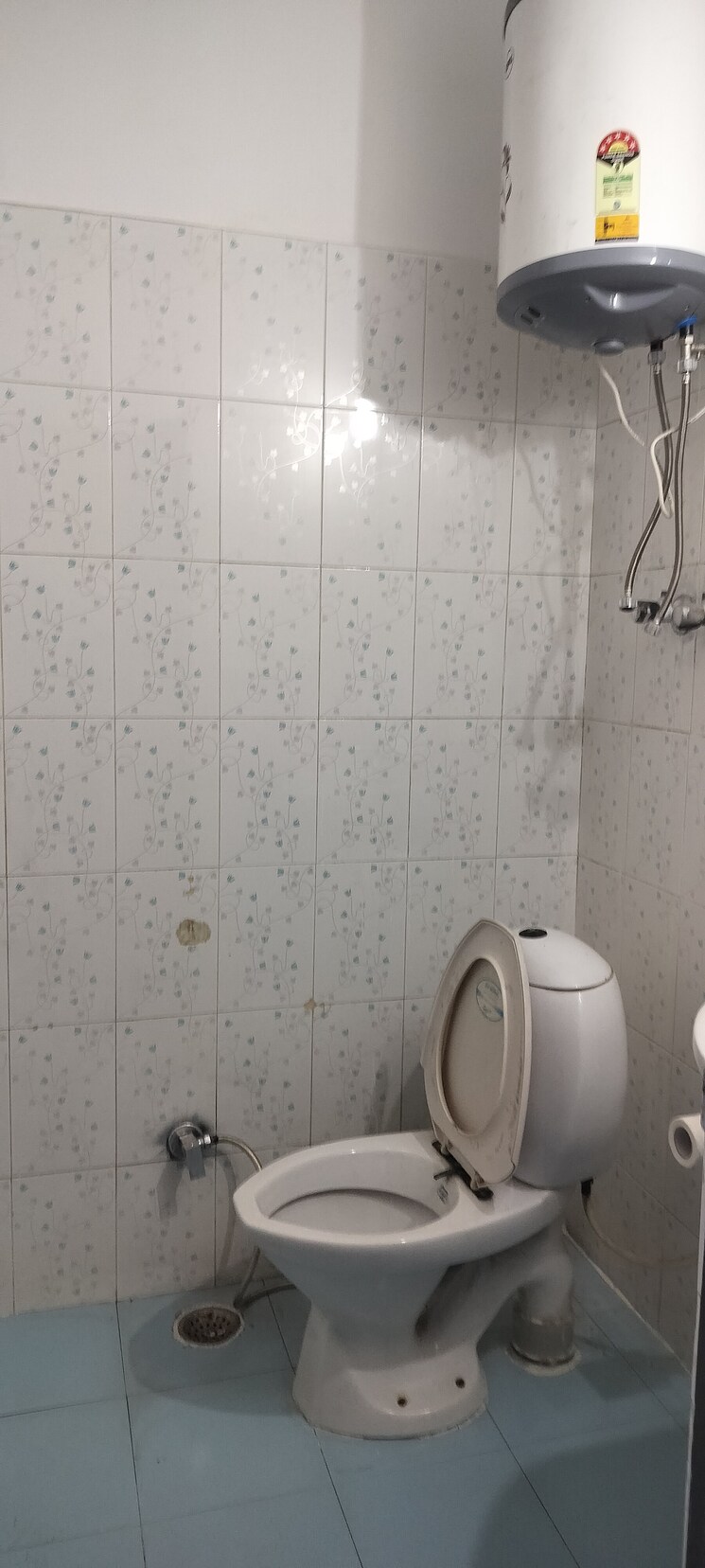 Bathroom, rwa-apartments-sector-50 3 Bedroom 360 Sq.Mt. Independent House In Sector 50 Noida 8708940