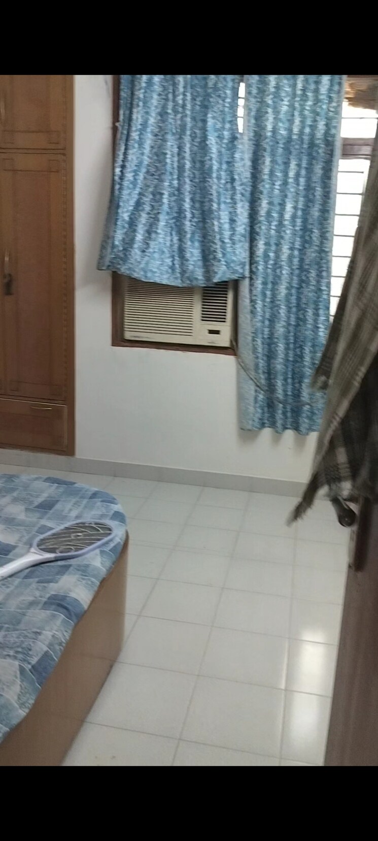 Bathroom, swarnjayanti-rail-nagar 1.5 Bedroom 600 Sq.Ft. Independent House In Sector 50 Noida 8708960