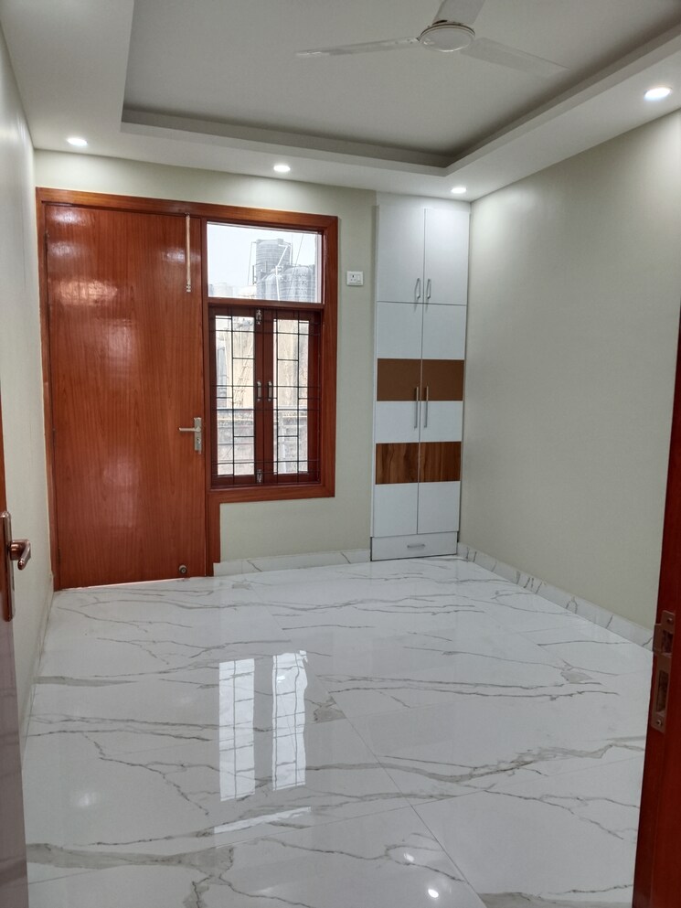 Bedroom, panchsheel vihar 3 Bedroom 1200 Sq.Ft. Apartment In Panchsheel Vihar Delhi 8709024