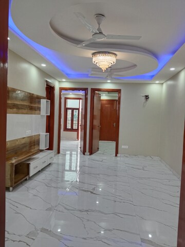 Bedroom in 3 BHK Apartment at Panchsheel Vihar – for Rent