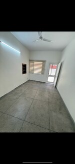 3 BHK + Extra Room 1250 Sq.Ft. Apartment in Hig Upper Ground Floor co