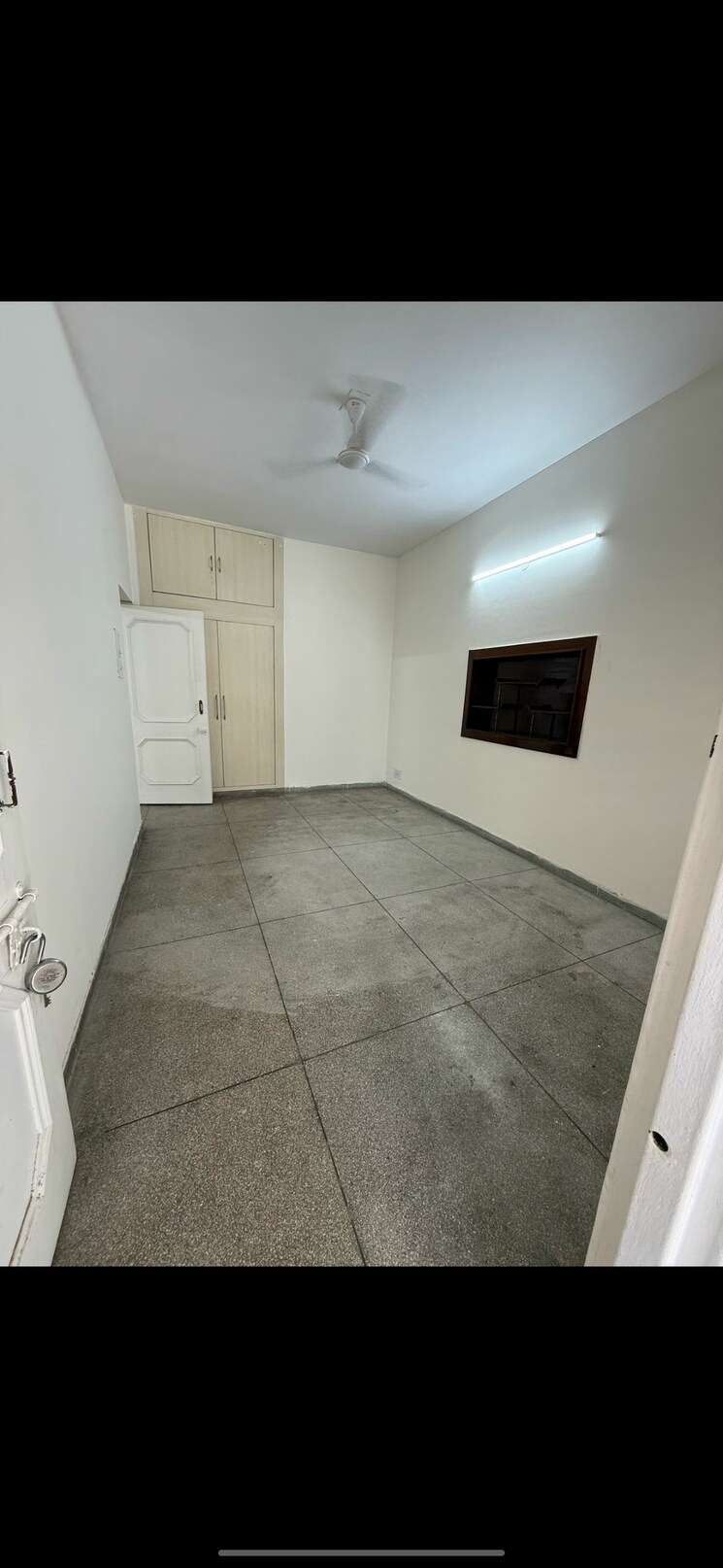 Room, sector 43 3 Bedroom 1250 Sq.Ft. Apartment In Sector 43 Chandigarh 8709055