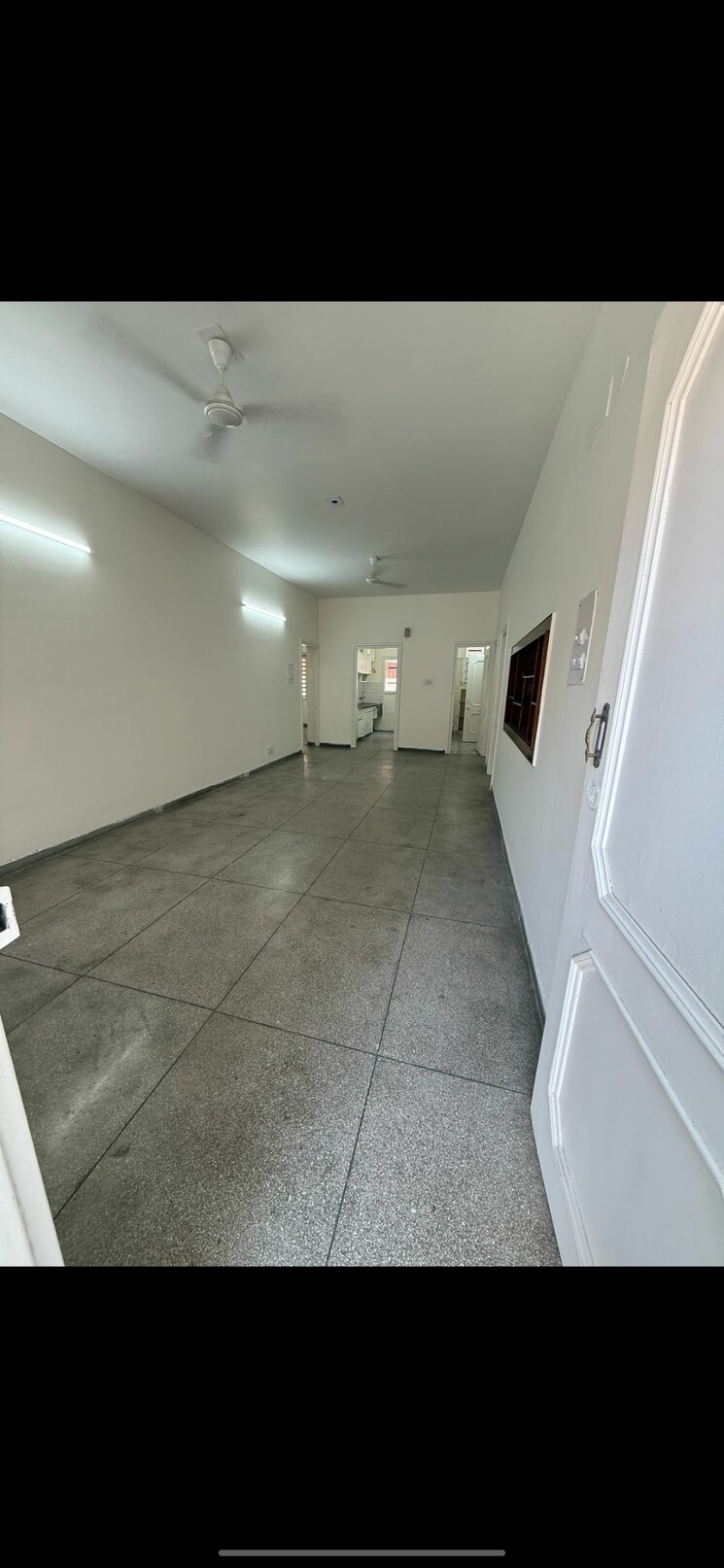 Room, sector 43 3 Bedroom 1250 Sq.Ft. Apartment In Sector 43 Chandigarh 8709055