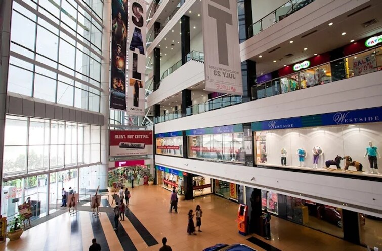 Cover Image, sector 18 Commercial Shop 320 Sq.Ft. In Sector 18 Noida 8709051