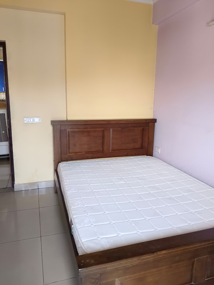 Bedroom, panchsheel-greens 3 Bedroom 1450 Sq.Ft. Apartment In Sector 16 Greater Noida Greater Noida 8709071