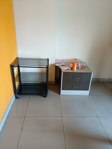 Furnished Amenities in 3 BHK Apartment at Panchsheel Greens, Sector 16 Greater Noida – for Rent