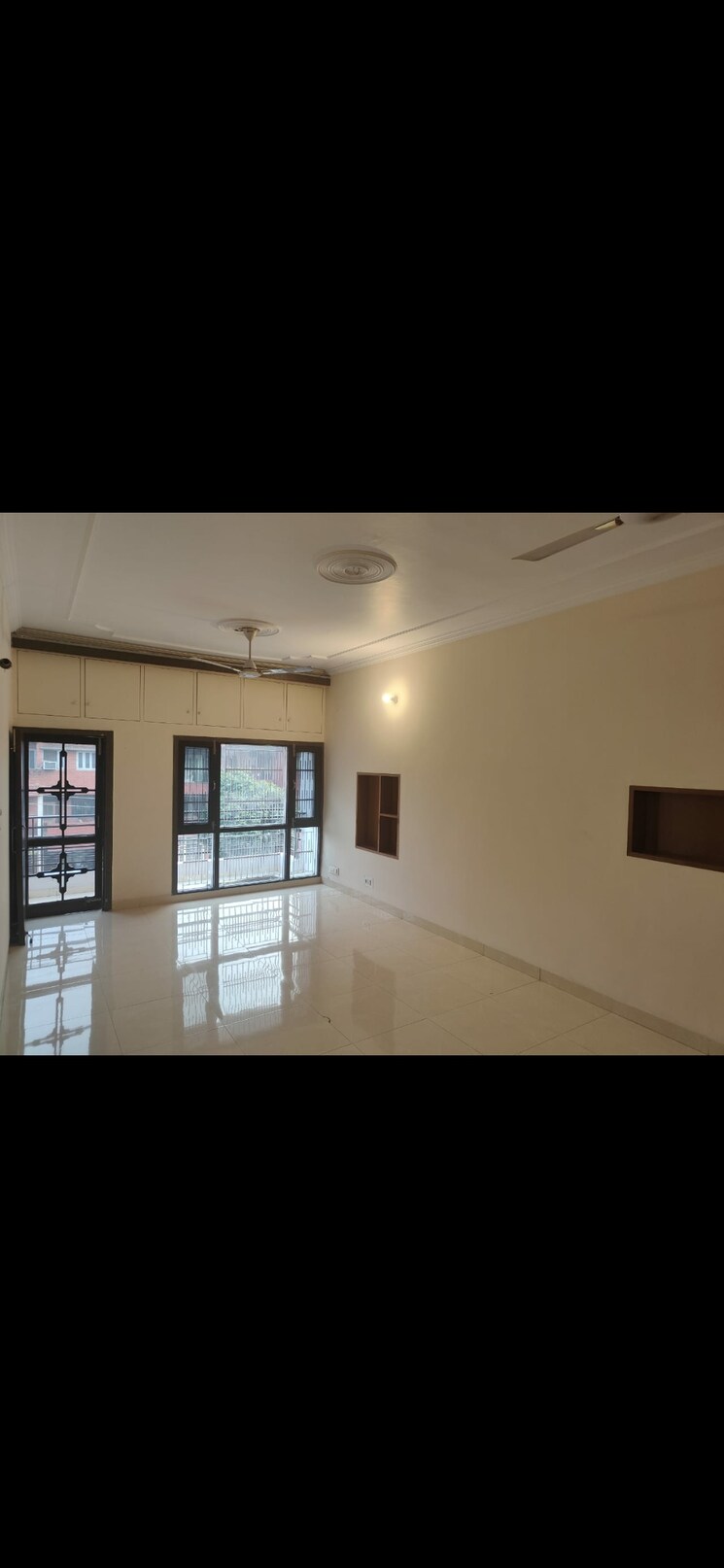 Room, sector 43 3 Bedroom 1250 Sq.Ft. Apartment In Sector 43 Chandigarh 8709081