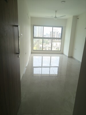 2 BHK Apartment For Sale in Sheth Auris Serenity Tower 1, Malad West