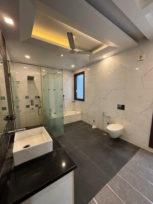 Kitchen in 4 BHK Villa at Sainik Farm – for Sale