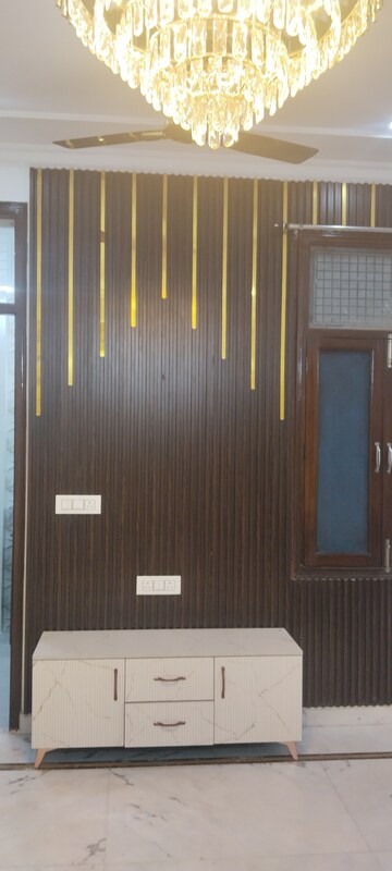 3 BHK Builder Floor For Rent in Khirki Extension