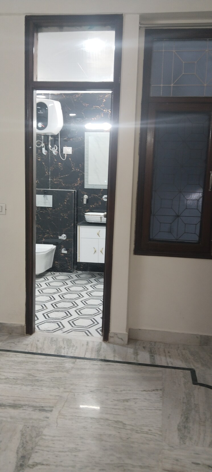 Bathroom, khirki extension 3 Bedroom 1100 Sq.Ft. Builder Floor In Khirki Extension Delhi 8709110