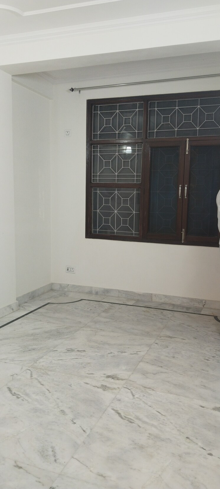 Room, khirki extension 3 Bedroom 1100 Sq.Ft. Builder Floor In Khirki Extension Delhi 8709110
