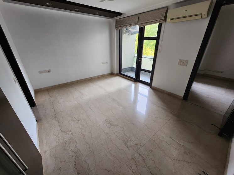 Room, saket 4 Bedroom 3600 Sq.Ft. Builder Floor In Saket Delhi 8709210