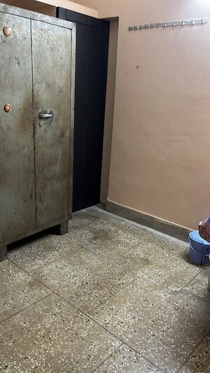 Room in 3.5 BHK Independent House at Gomti Nagar – for Sale