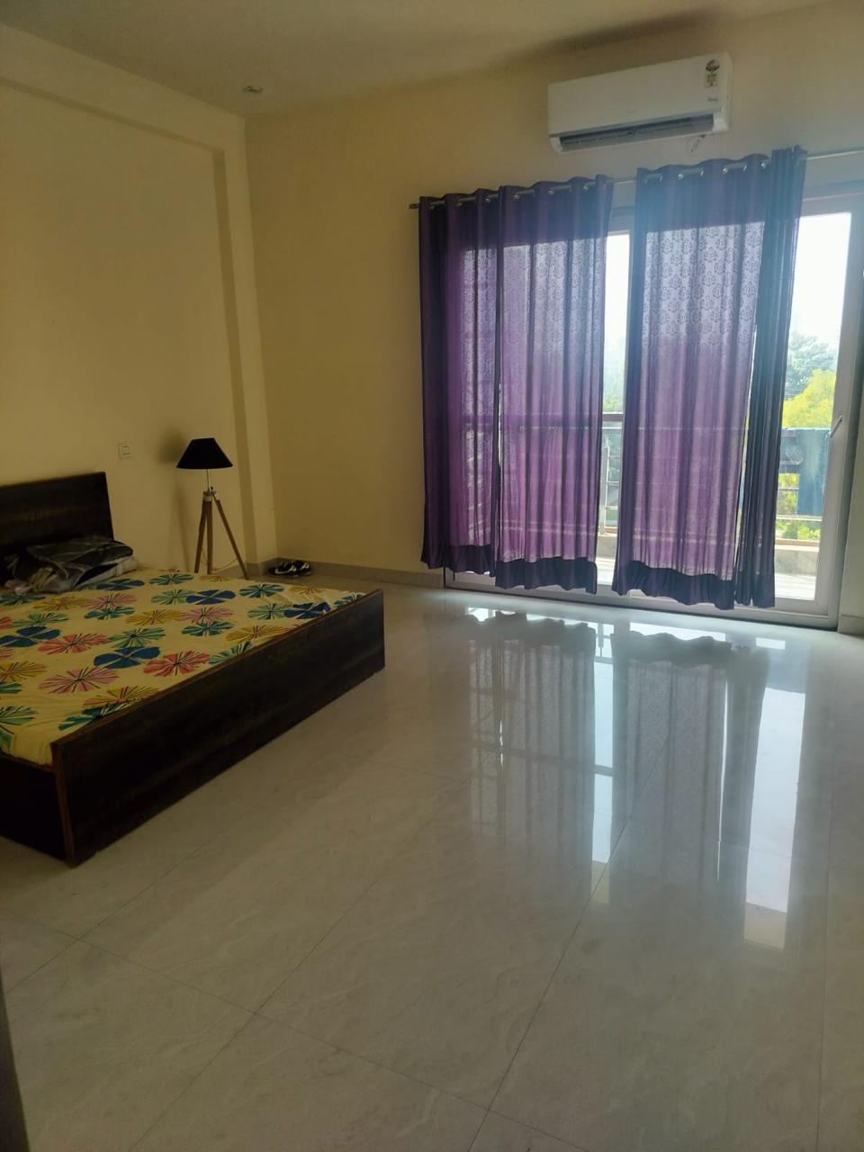 4 BHK 2850 Sq.Ft. Builder Floor in Ansal Api Versalia 2