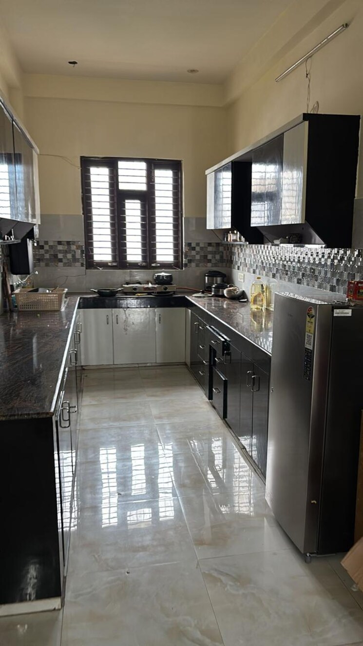 Kitchen, ansal-api-versalia-2 4 Bedroom 2850 Sq.Ft. Builder Floor In Sector 67a Gurgaon 8709212