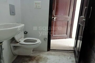 Bathroom in 2 BHK Apartment at Paschim Vihar – for Rent