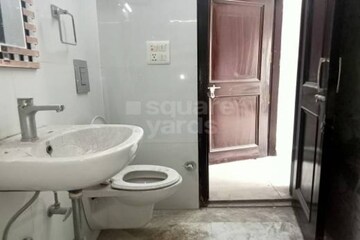 Bathroom in 2 BHK Apartment at Paschim Vihar – for Rent
